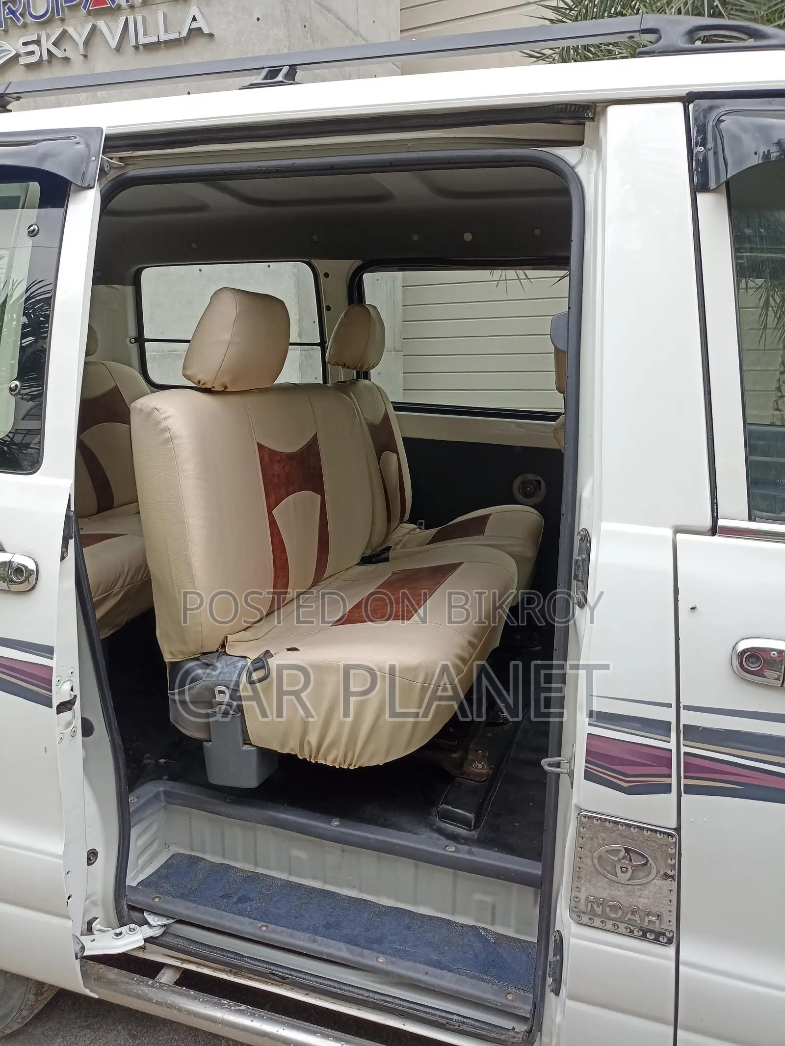 Toyota Noah KR42-GL 2006