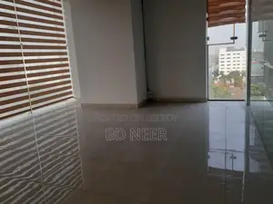 গুলশান এভিনিউতে ভাড়ার জন্য ১৬০০০ বর্গফুটের সেমি ফার্নিশড অফিস স্পেস