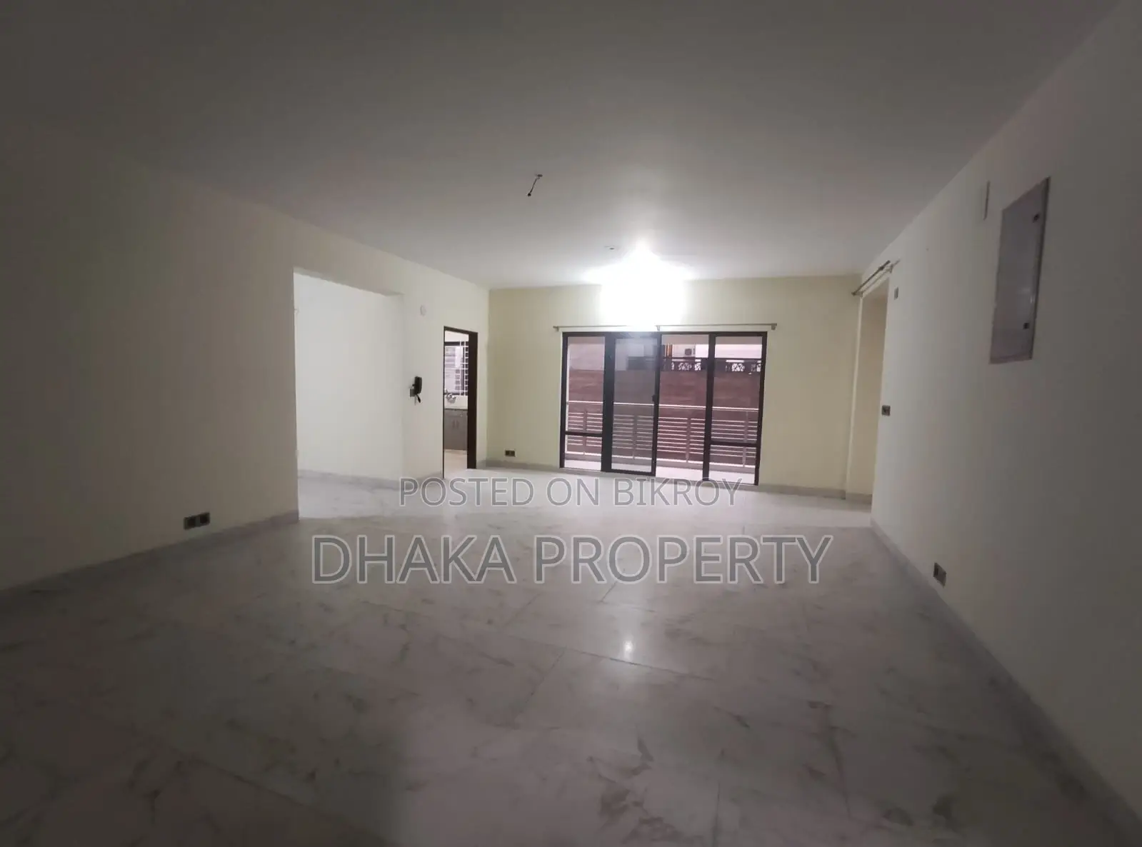 Exclusive 2700-Sqft Apartment Rent in Gulshan -2