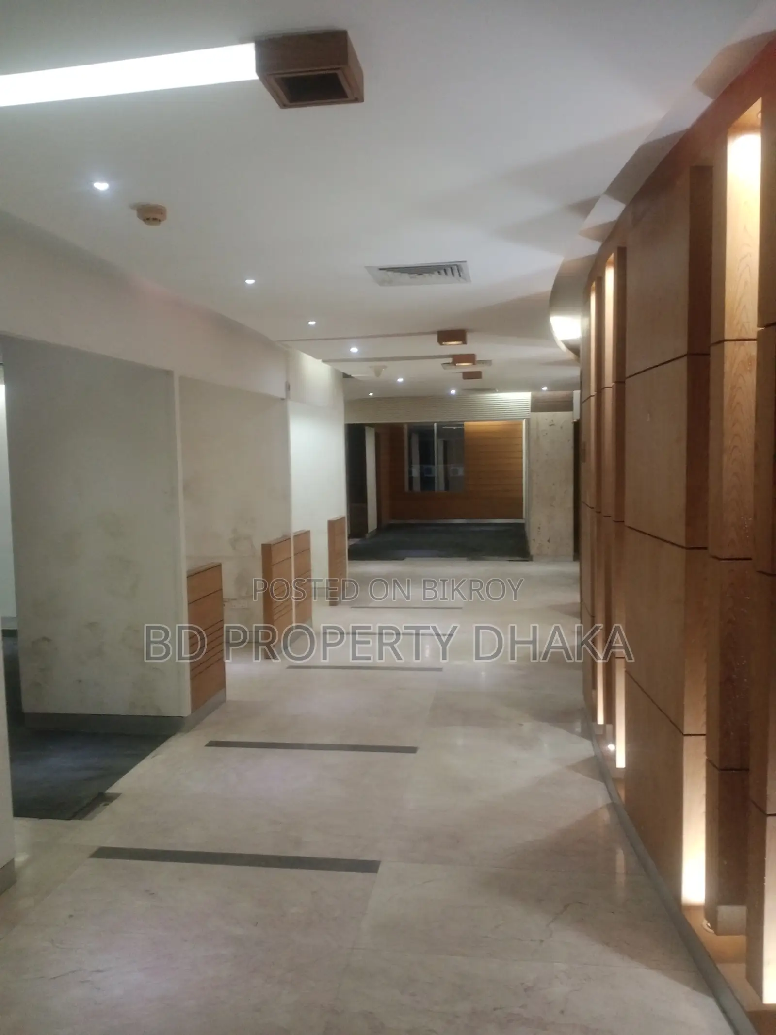 5800sft semi furnished commercial space for rent