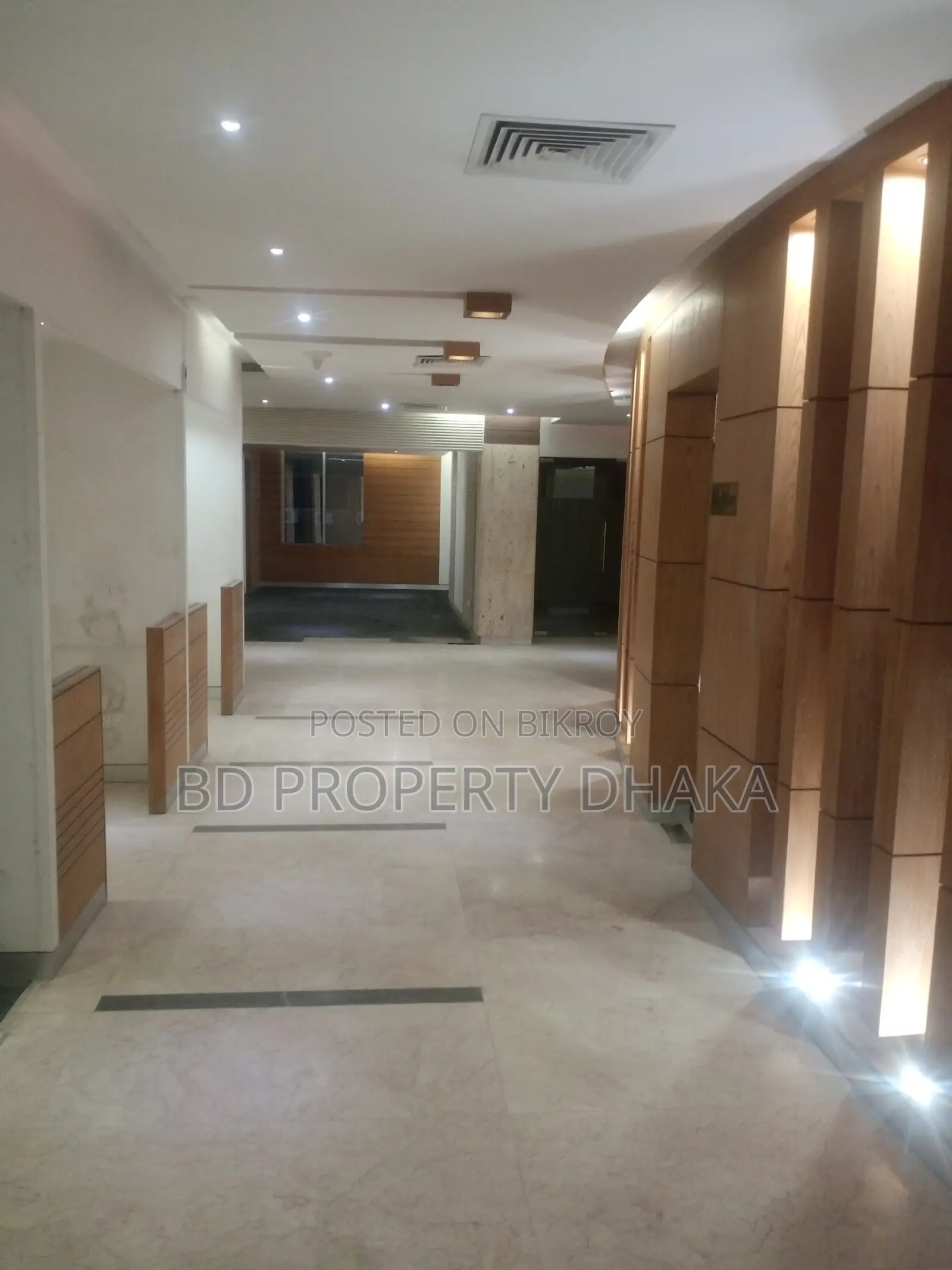 5800sft semi furnished commercial space for rent