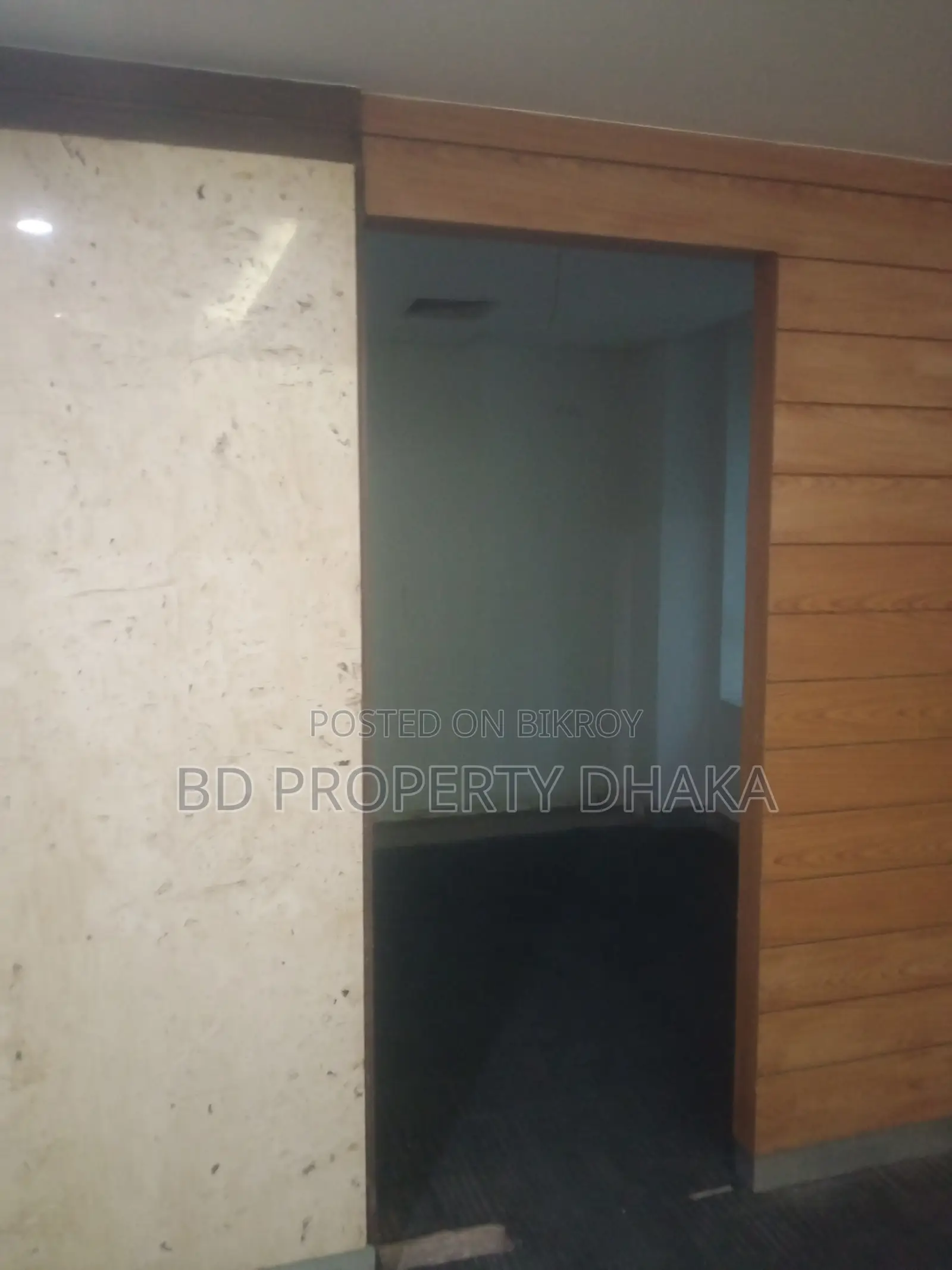 5800sft semi furnished commercial space for rent