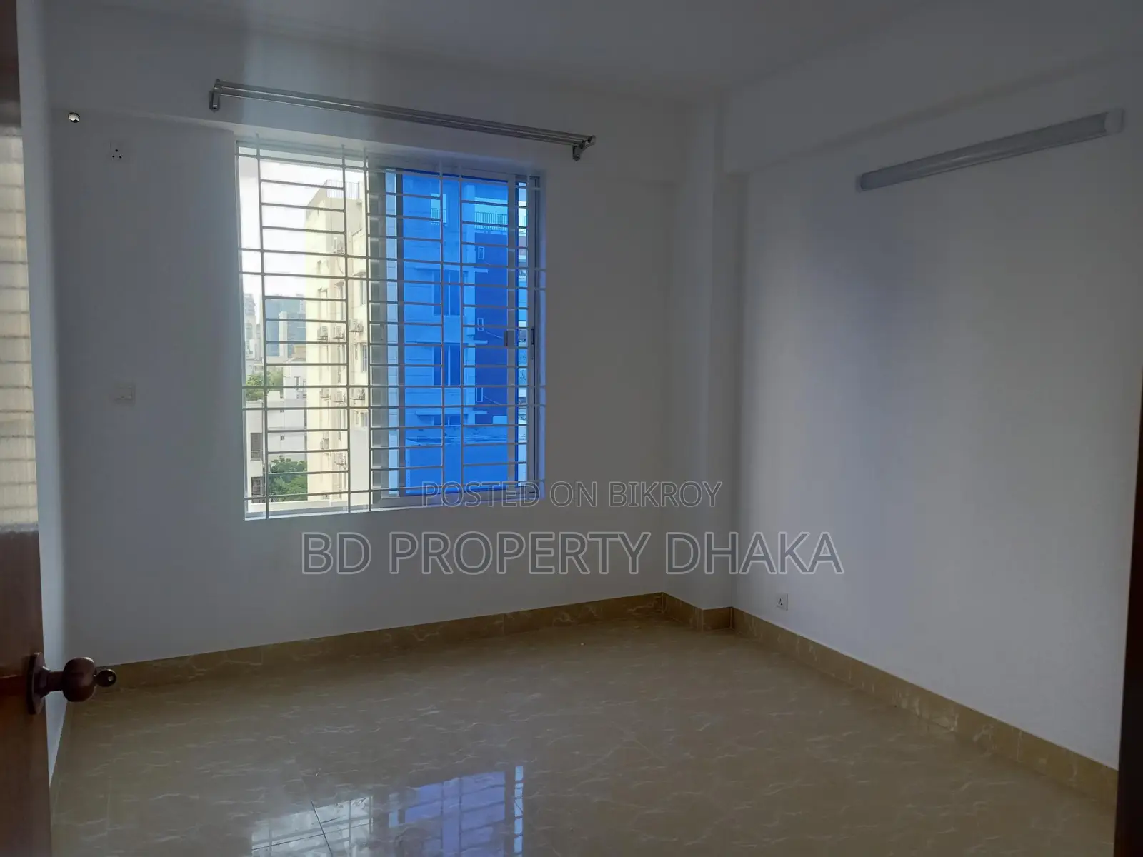 2100 Sqft Un furnished Apt Rent in Banani