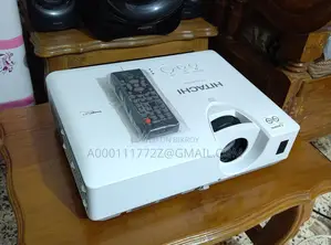 HITACHI CP-X3041WN