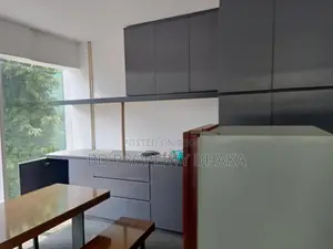 1400 Sqft Semi-furnished Commercial Space for Rent in Banani