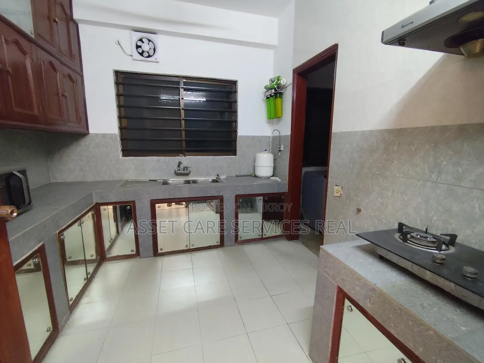 3-Bedroom Fully Furnished Exclusive Apartment for Rent in Baridhara Diplomatic Zone