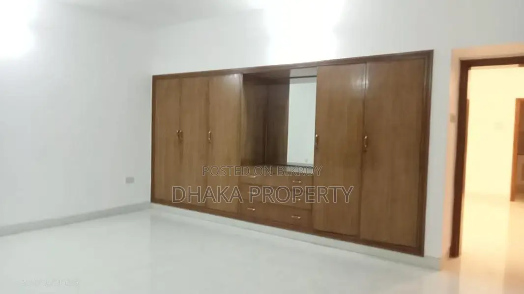 4Bedroom_Big Flat Rent At Gulshan 2