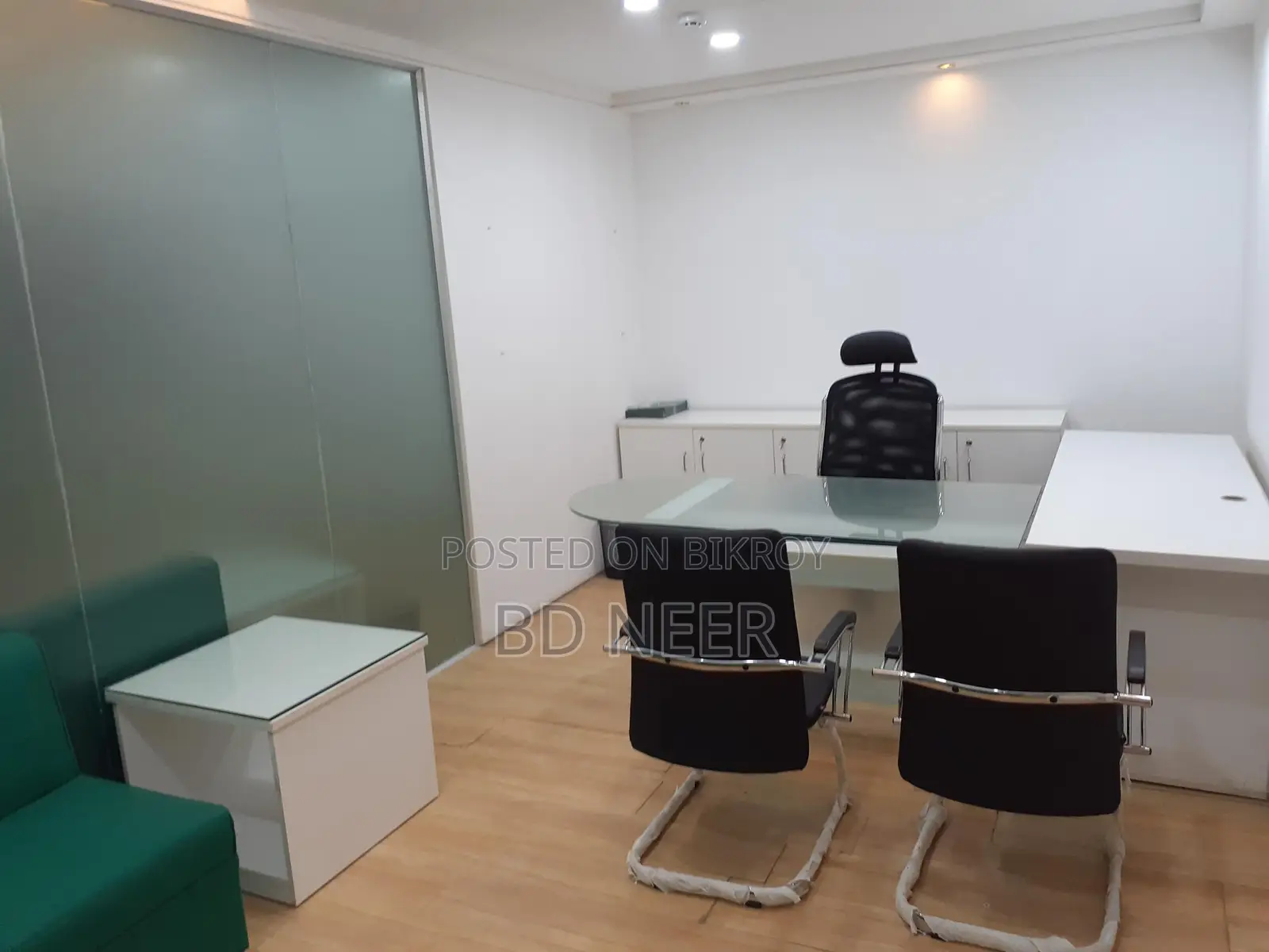 Furnished Commercial Office 4600 SqFt Available For Rent in Gulshan Ave