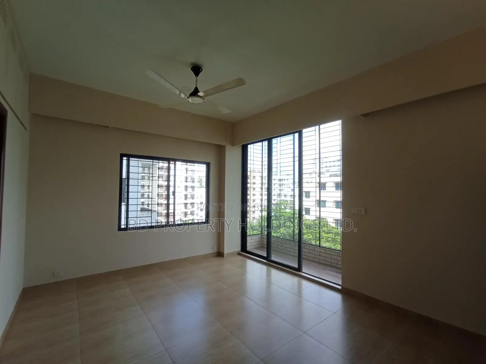 4bdrm Apartment in Basundhara for Rent