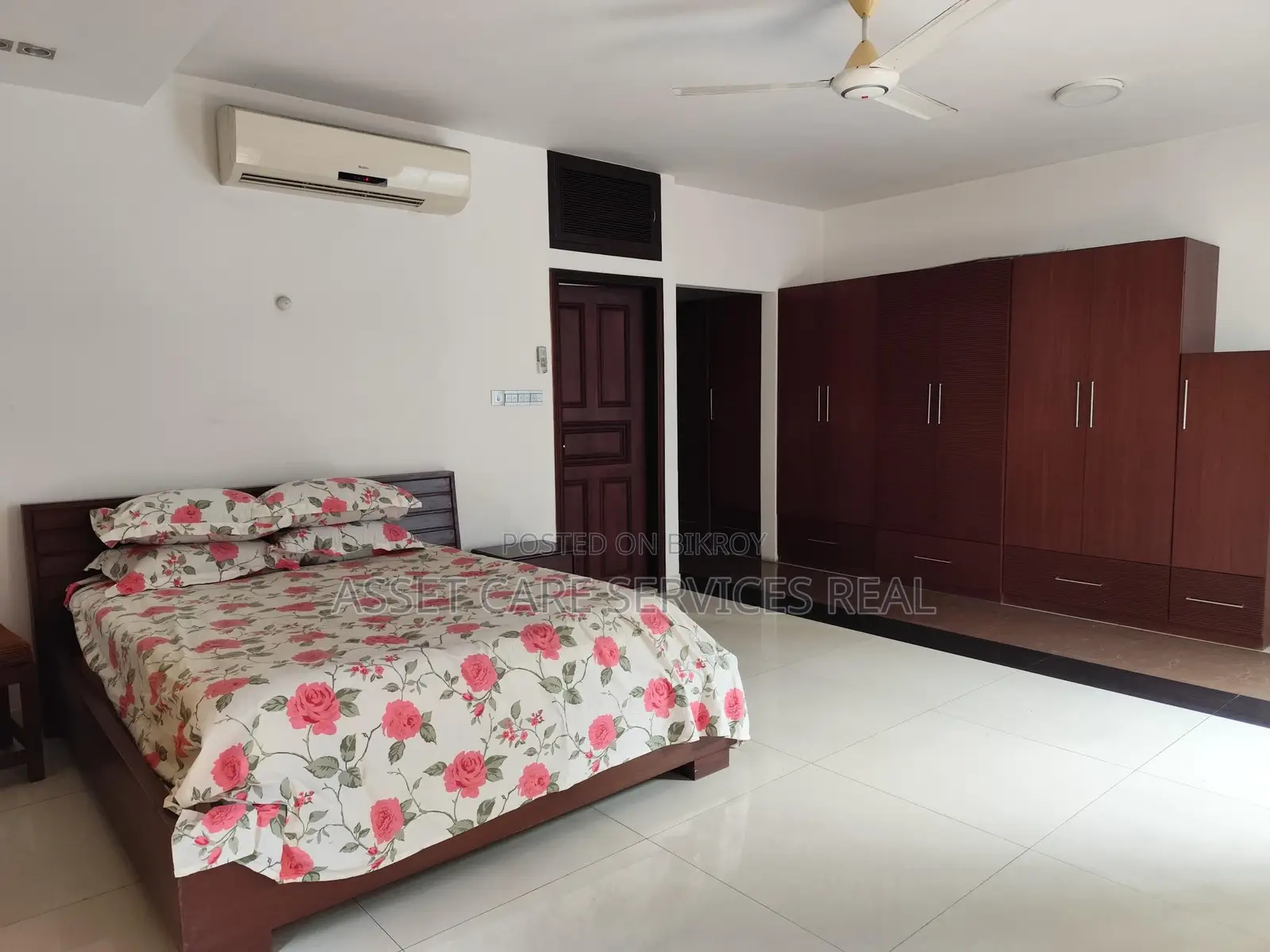 4000-Sqft Fully-Furnished 4-Bedroom Large Apartment for Rent in North Gulshan
