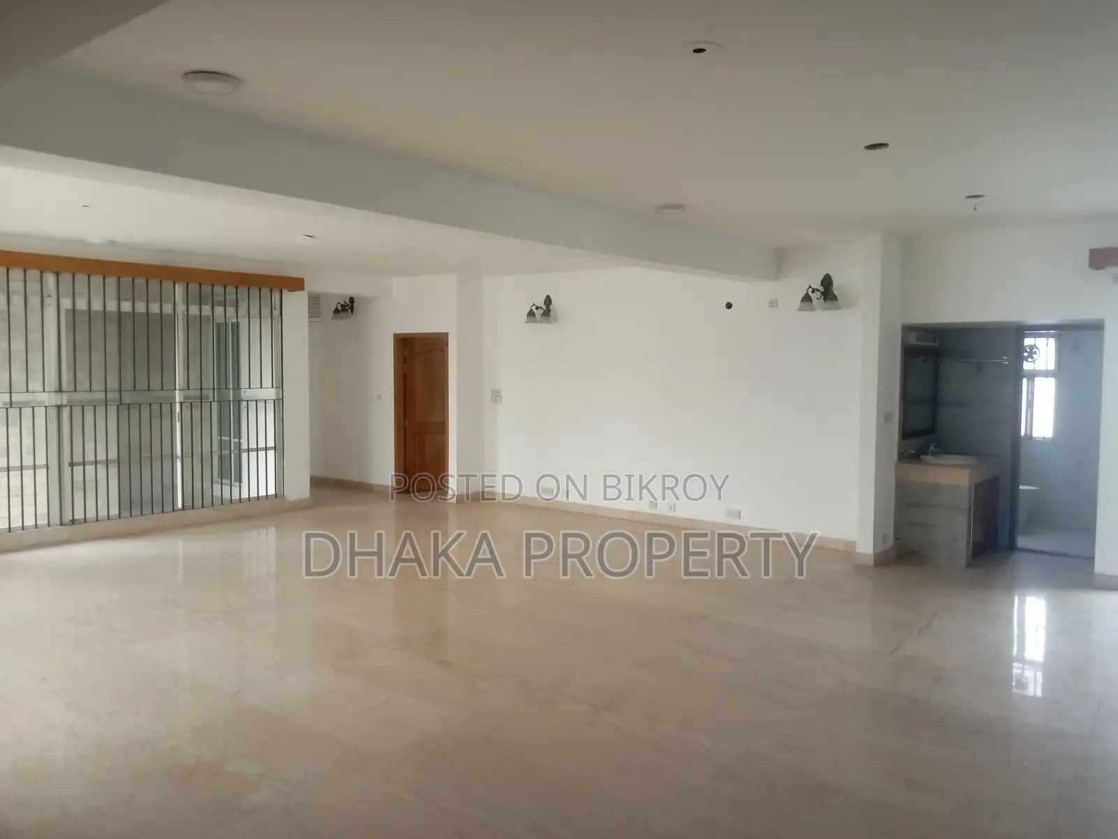 4-Bed-2- Car parking Nice Apartment Rent in Gulshan -1