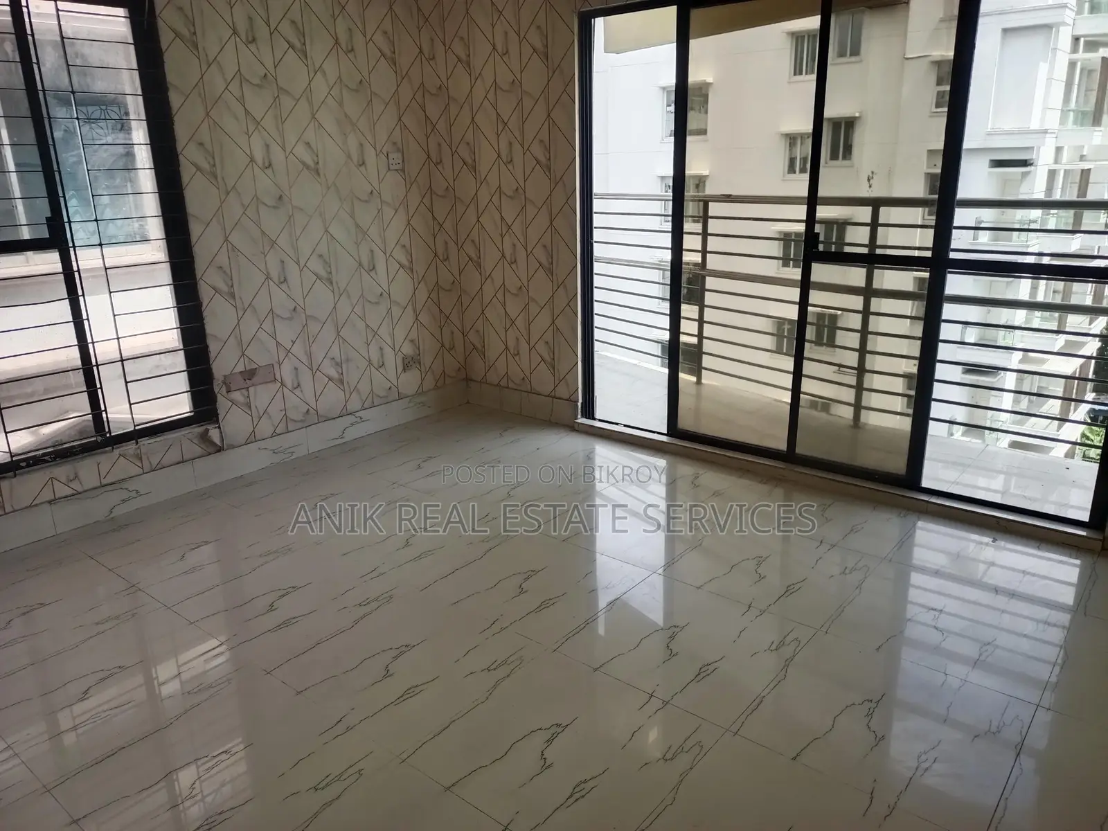 গুলশান ১-এ ভালো মানের ৪ বেডরুমের আনফার্নিশড ফ্ল্যাট ভাড়া