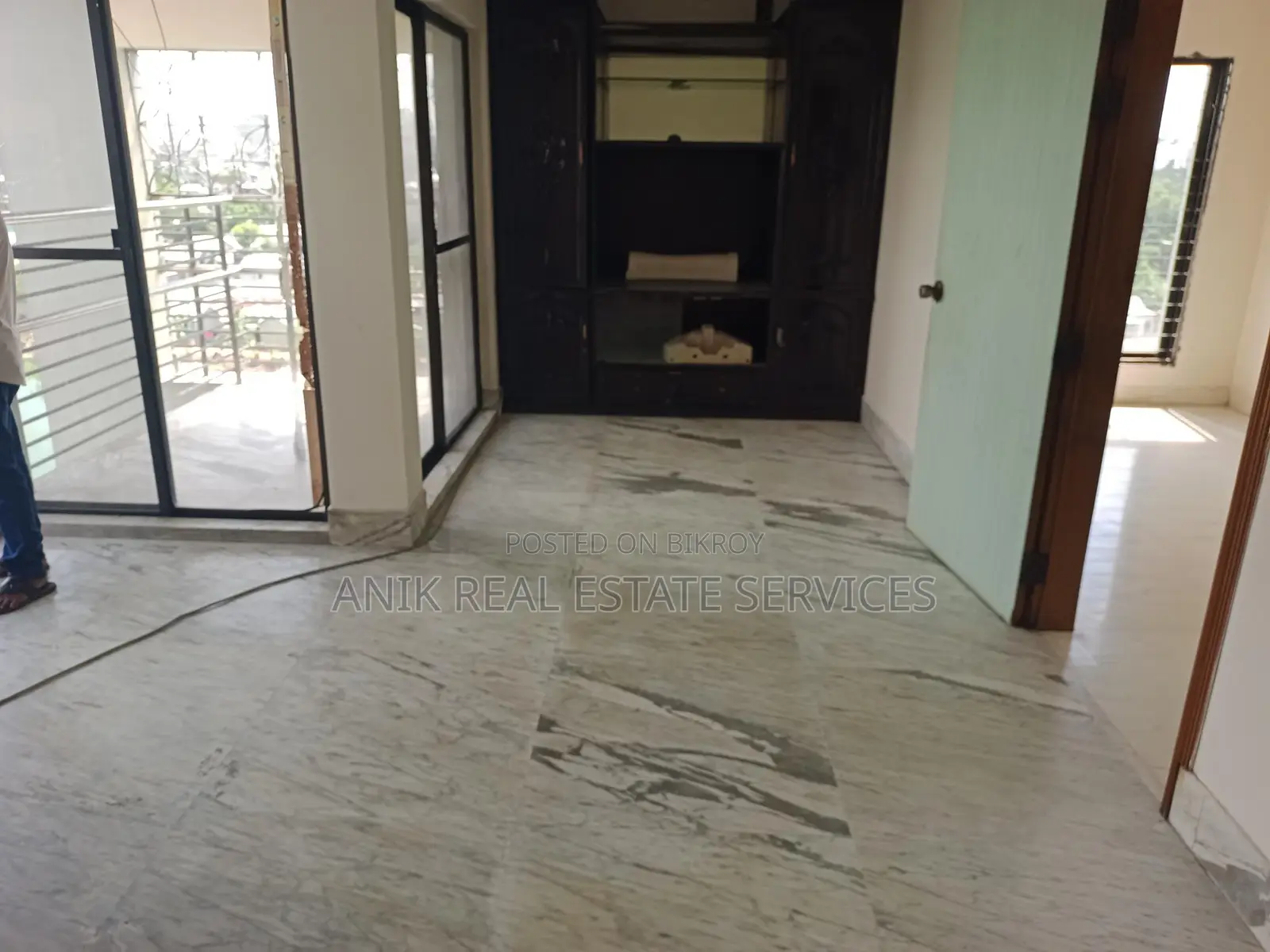 গুলশান ১-এ ভালো মানের ৪ বেডরুমের আনফার্নিশড ফ্ল্যাট ভাড়া