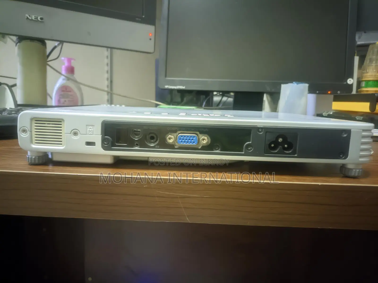 Casio XJ-S52 Projector Lumen 3000