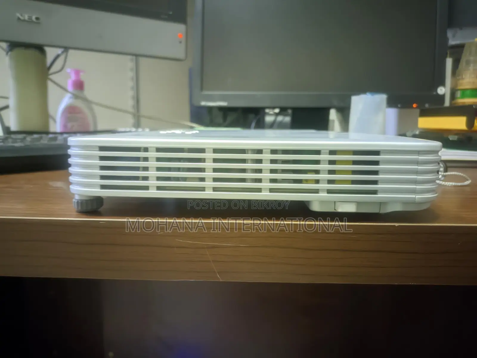 Casio XJ-S52 Projector Lumen 3000