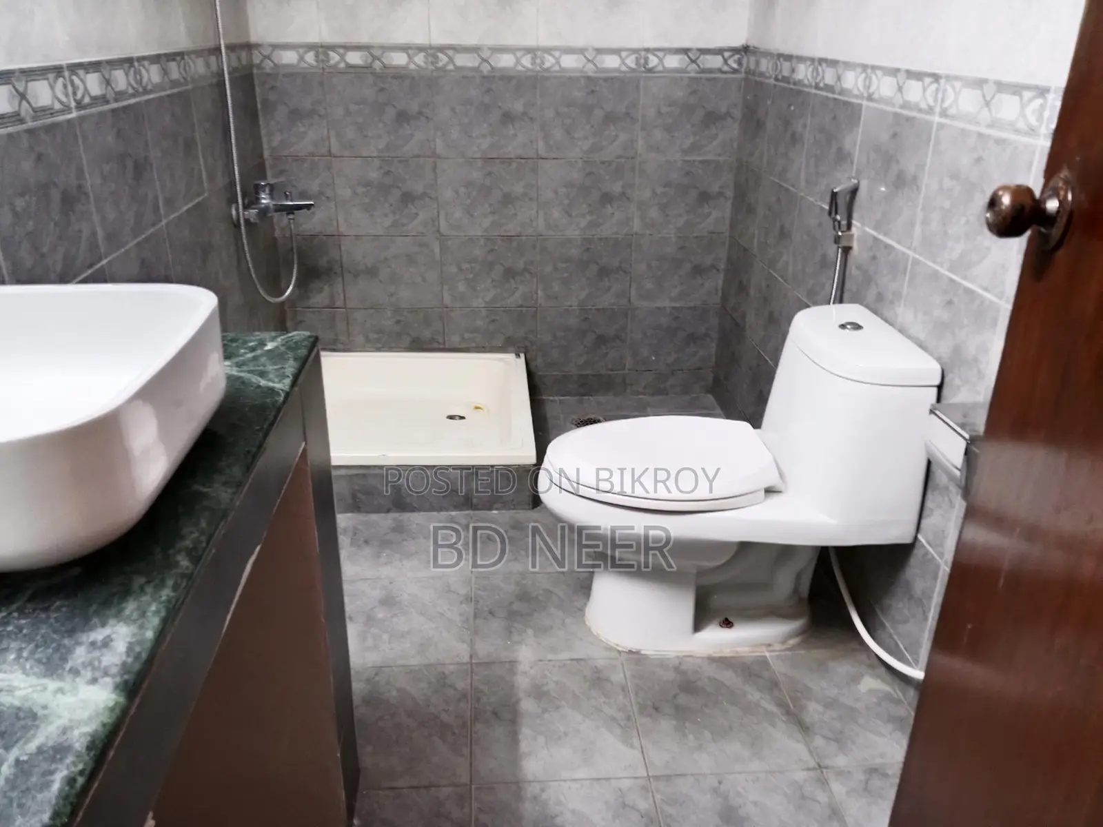 3 Bed room apt available in banani