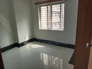 গুলশান ১-এ ভালো মানের ৩ বেডরুমের আন-ফার্নিশড ফ্ল্যাট ভাড়া হবে