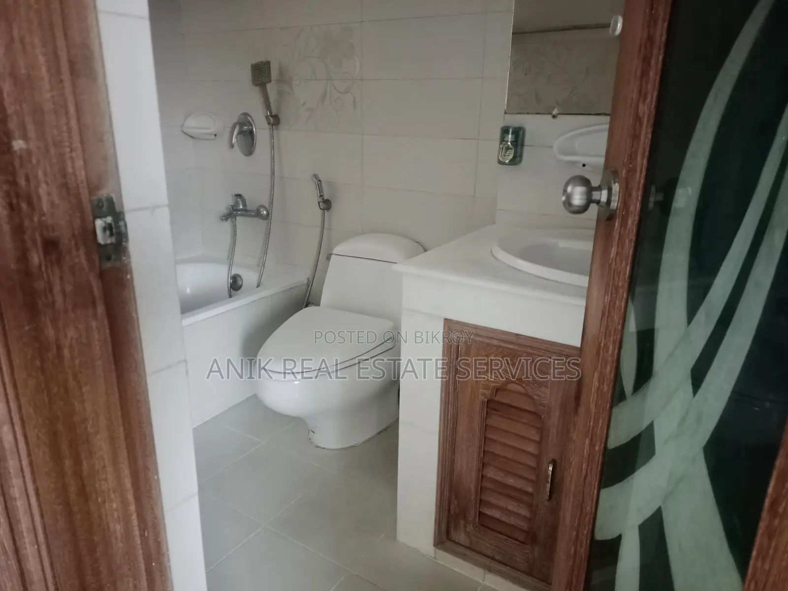 Good Quality 3 Bedroom Un Furnished Flat Rent In Gulshan 1