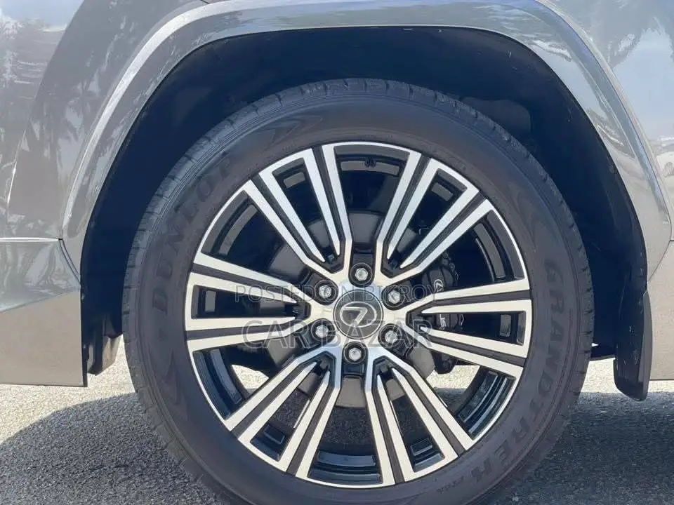 Lexus LX 600 F SPORT TURBO V6 2023