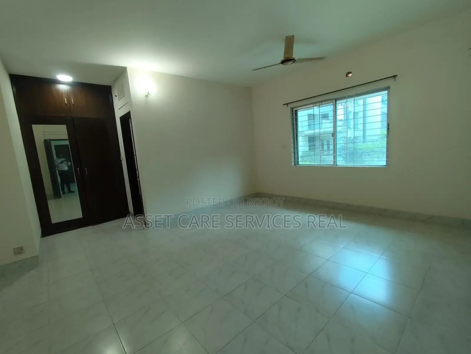 3-Bedroom Unfurnished Apartment for Rent in Baridhara Diplomatic Zone