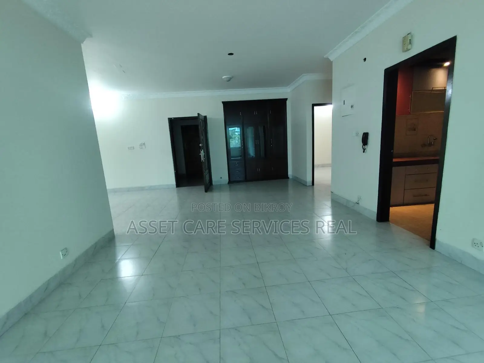 3-Bedroom Unfurnished Apartment for Rent in Baridhara Diplomatic Zone