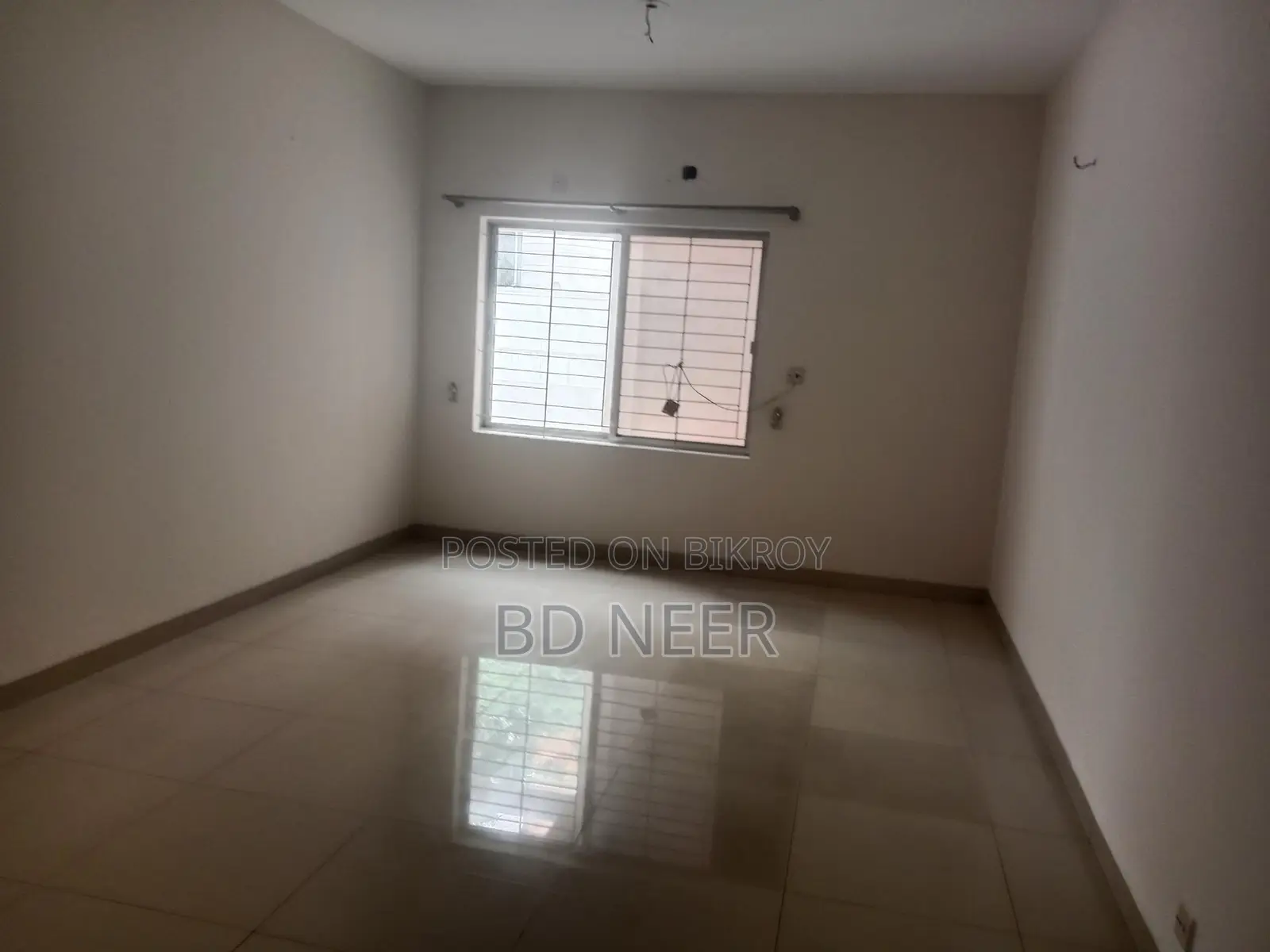 nice 2750 sft 4 Bed room apt available at banani