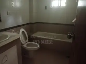 nice 2750 sft 4 Bed room apt available at banani