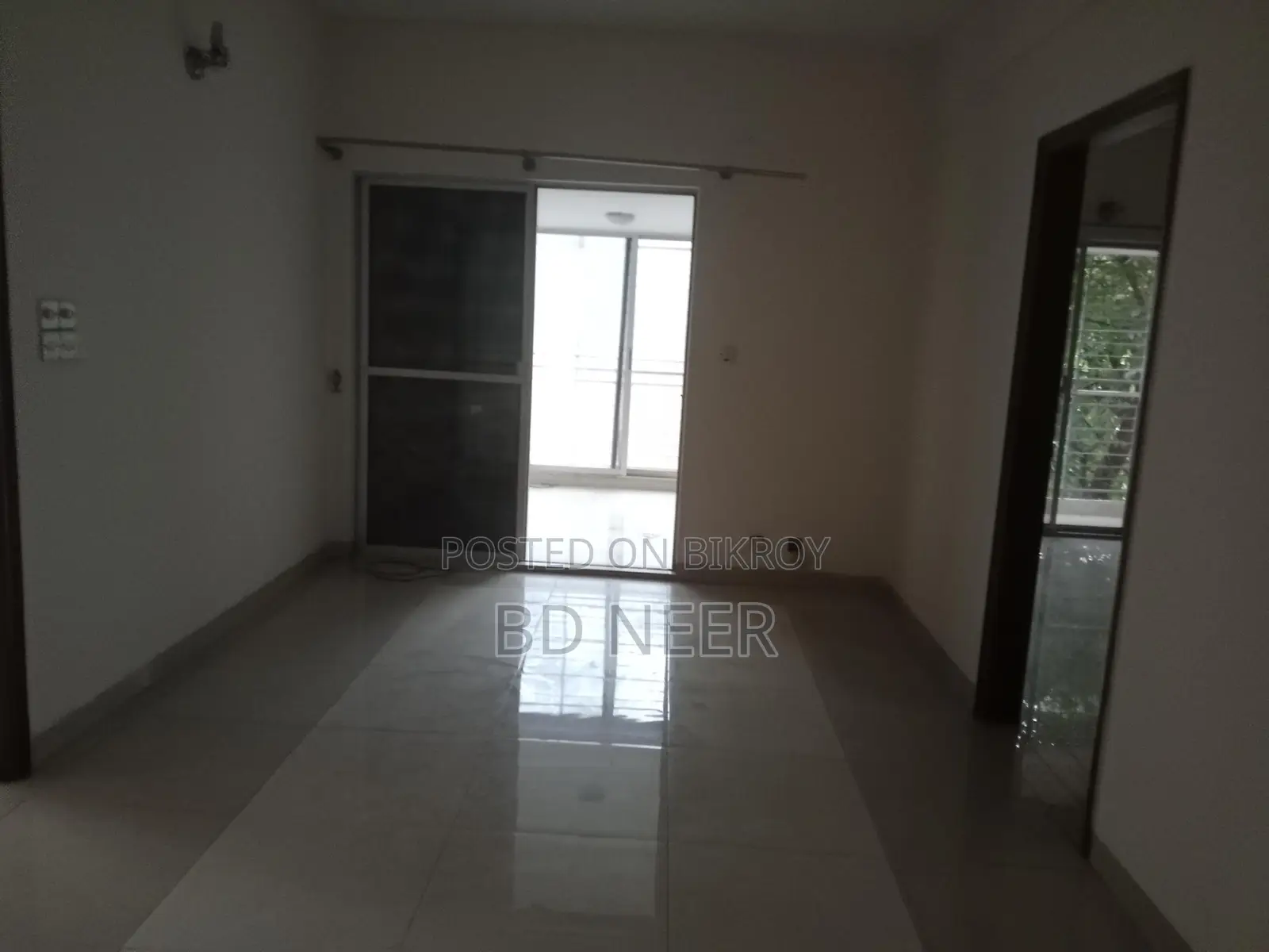 nice 2750 sft 4 Bed room apt available at banani