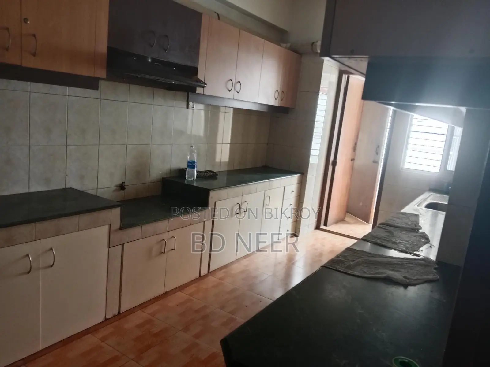 nice 2750 sft 4 Bed room apt available at banani