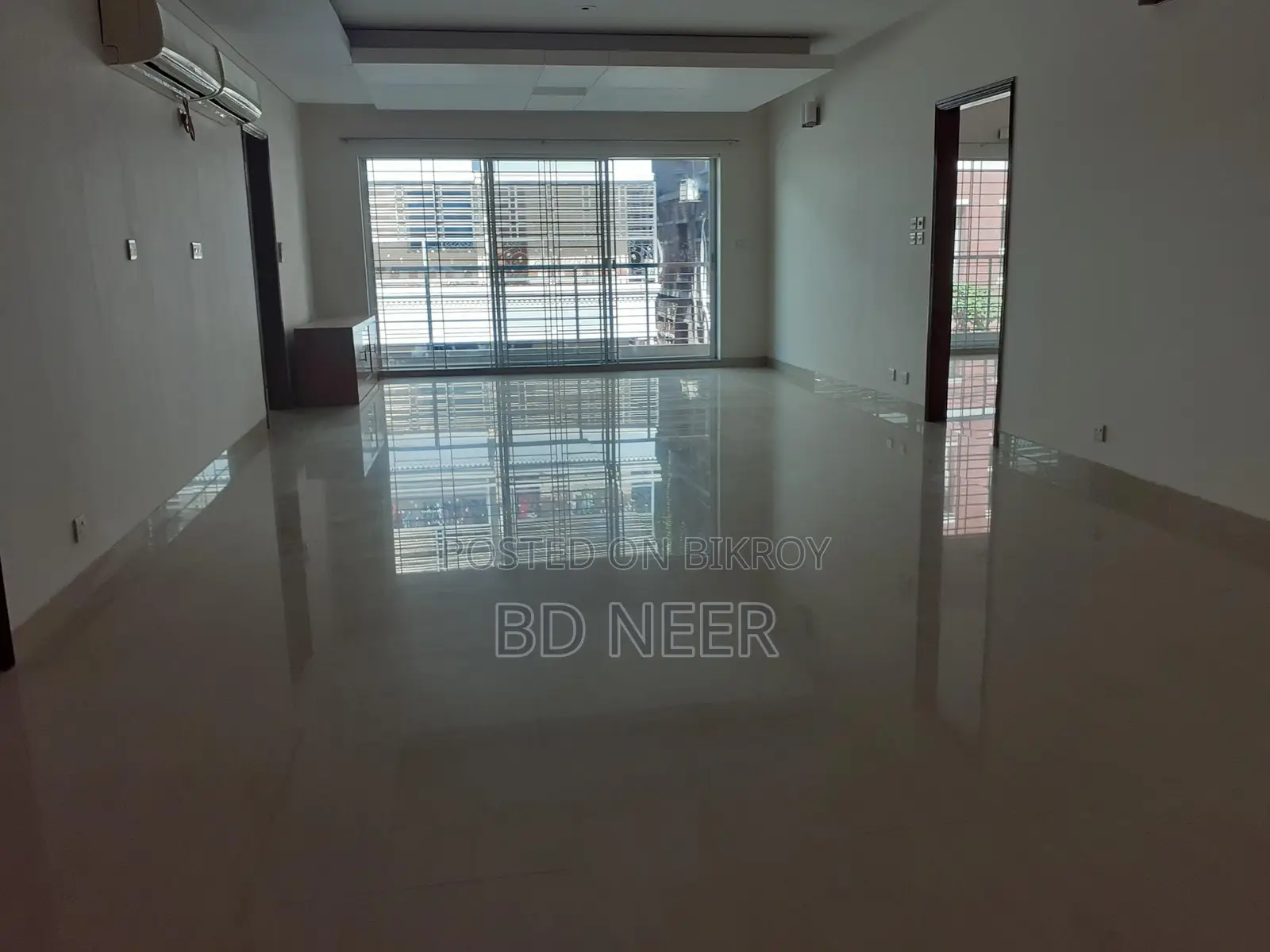 Semi Furnished 5000 sqft 4 Bed Flat Rent Gulshan-1