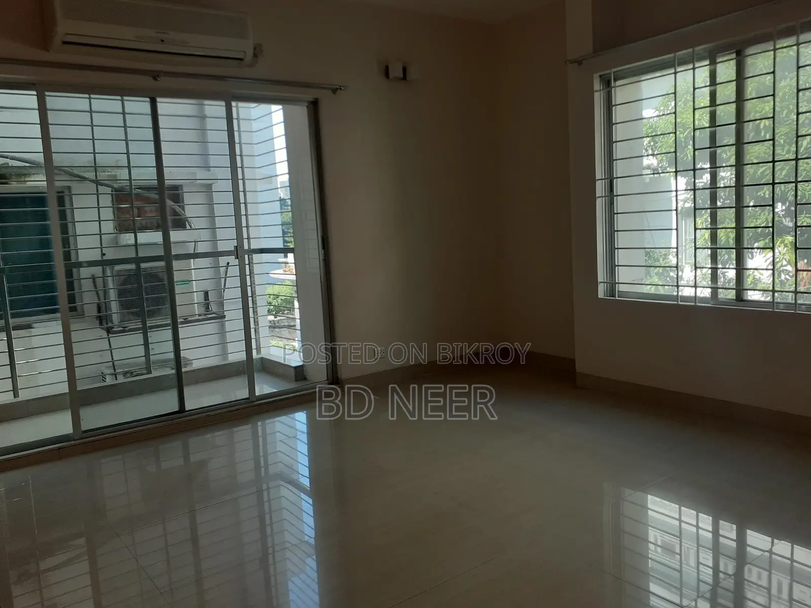 Semi Furnished 5000 sqft 4 Bed Flat Rent Gulshan-1