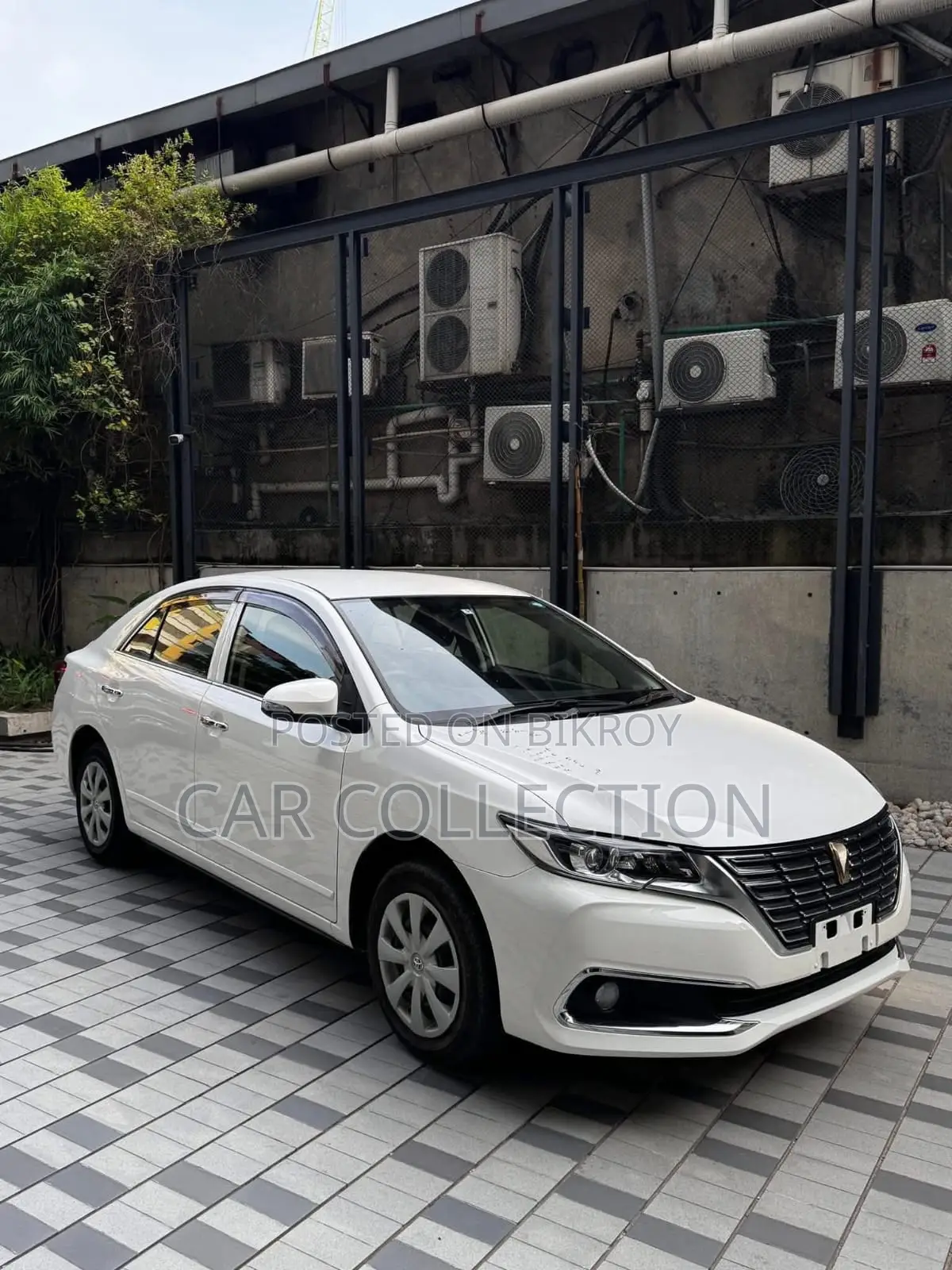 Toyota Premio F 2020