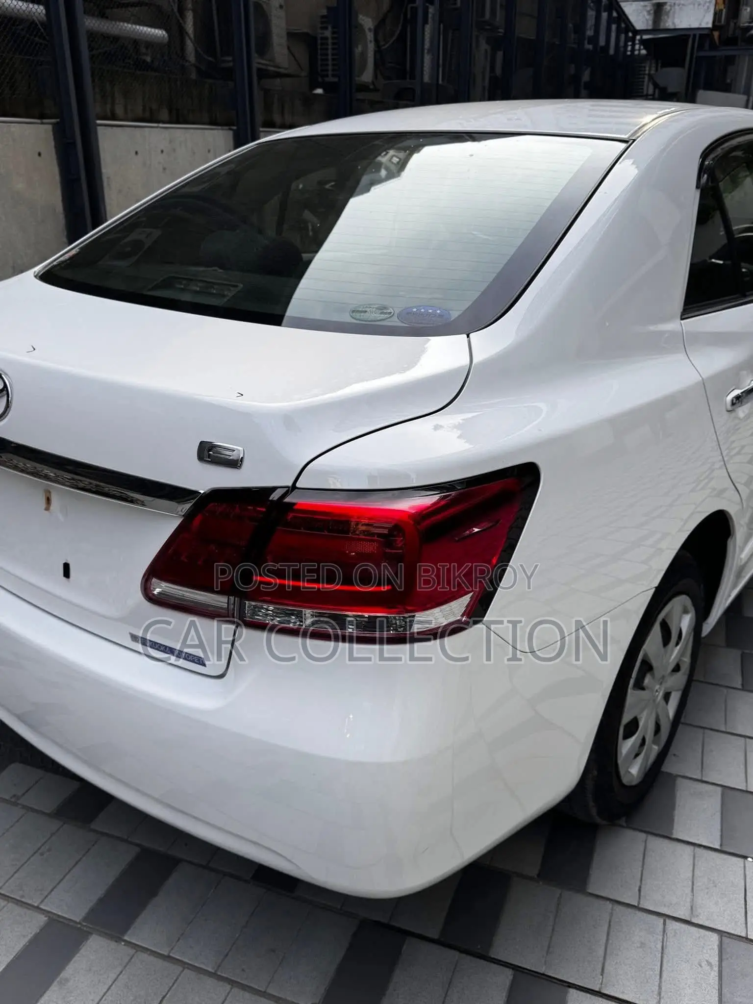 Toyota Premio F 2020