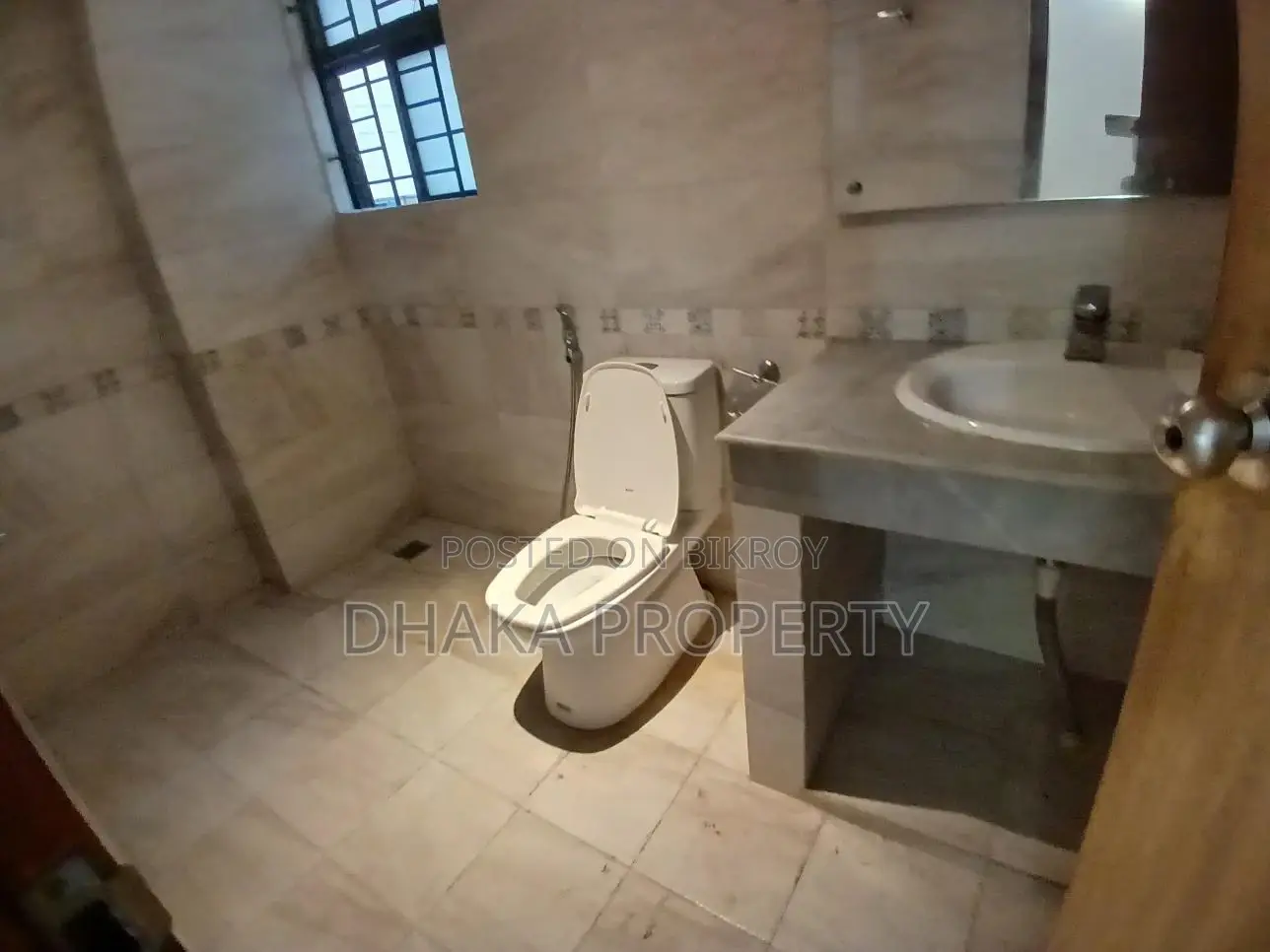 Luxury 4200sqFt.4Bed 2Parking Flat Rent at Gulshan Area