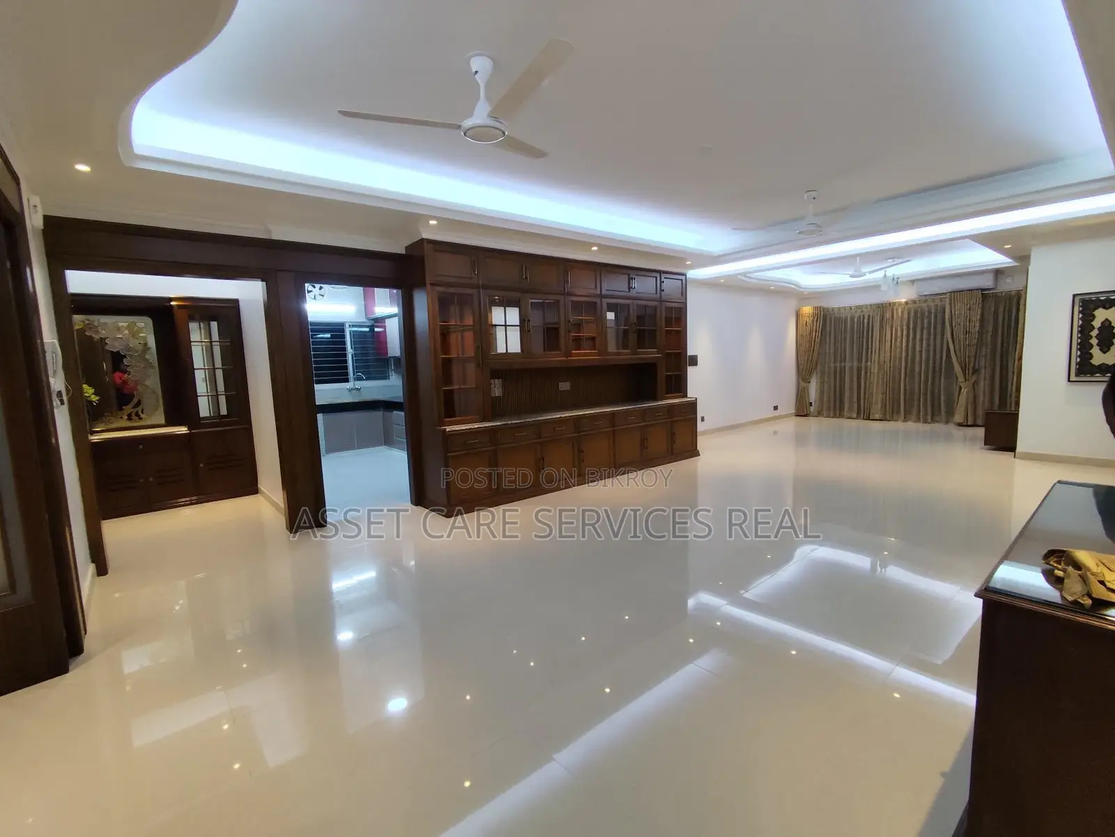 4Bed Luxurious Semi-Furnished Big Apartment Rent In Gulshan-2