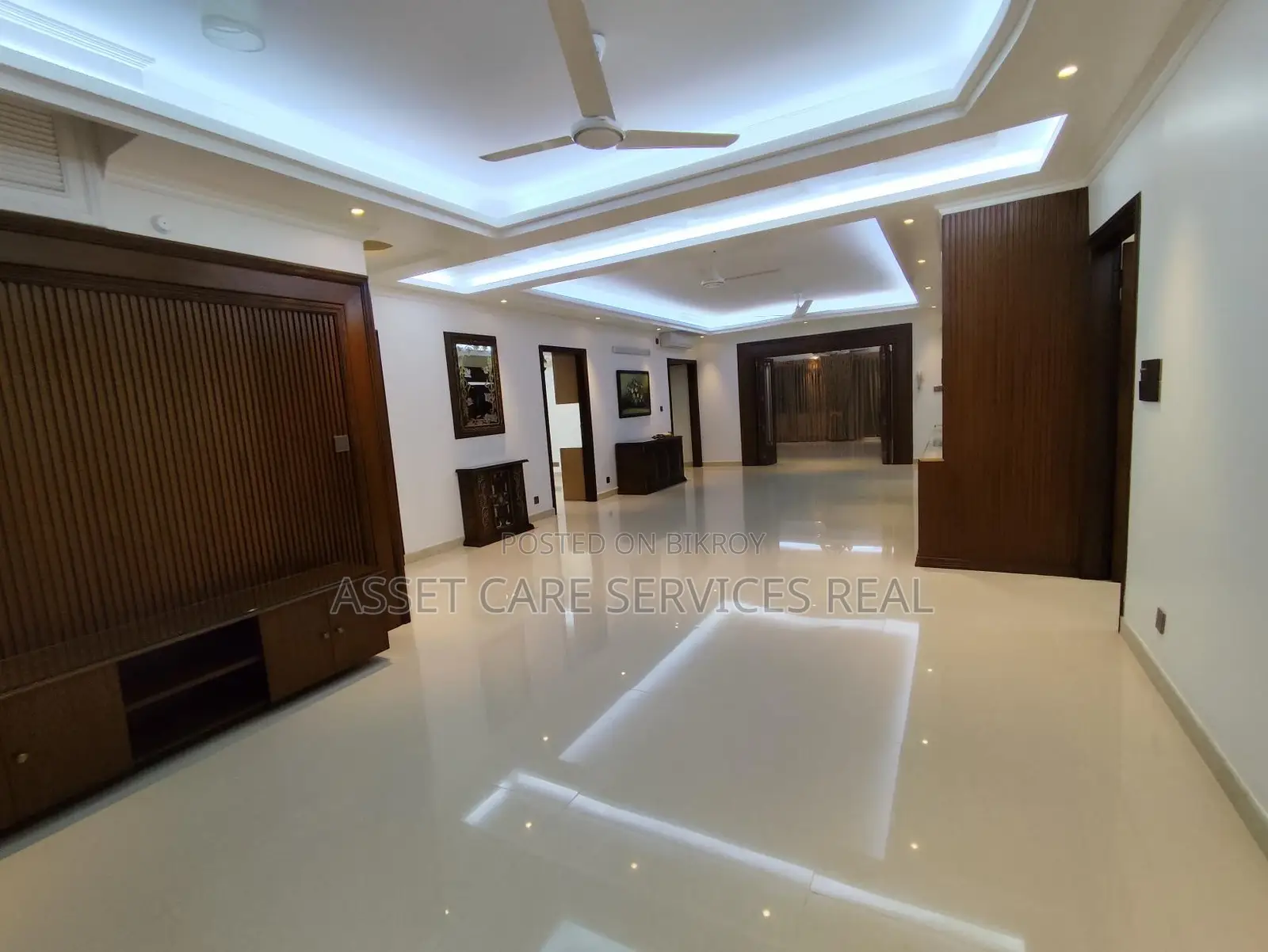 4Bed Luxurious Semi-Furnished Big Apartment Rent In Gulshan-2