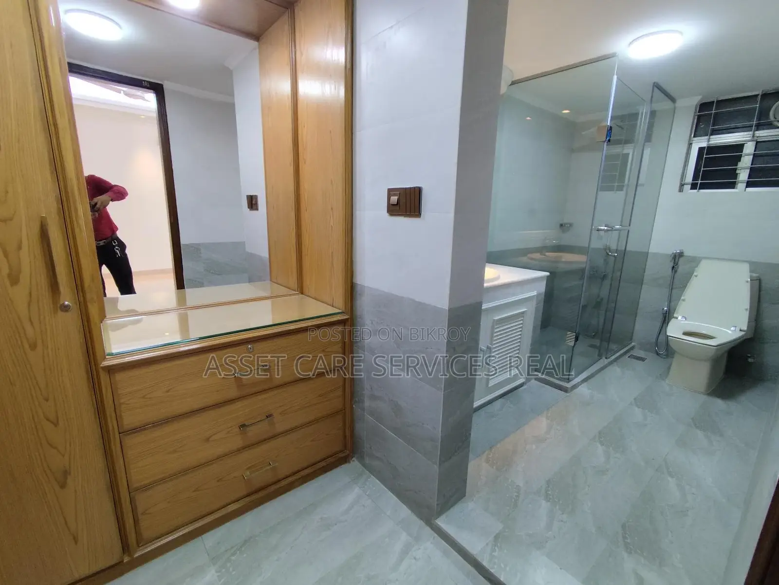 4Bed Luxurious Semi-Furnished Big Apartment Rent In Gulshan-2