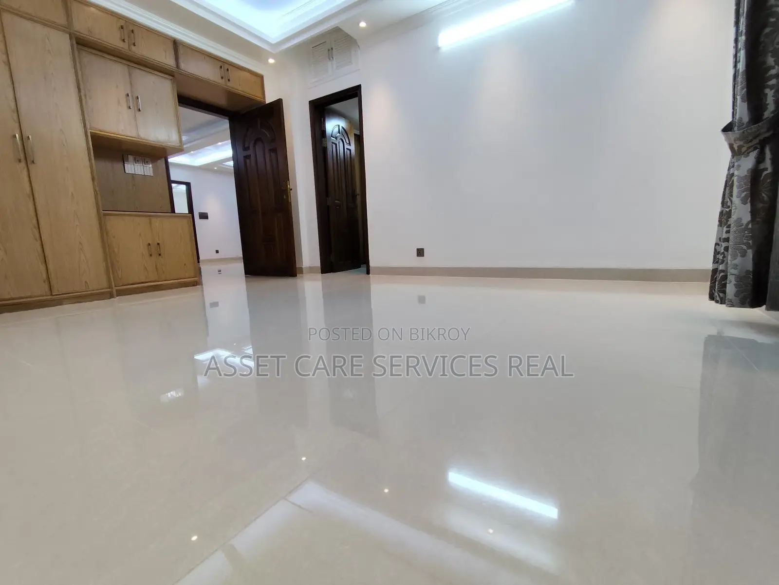 4Bed Luxurious Semi-Furnished Big Apartment Rent In Gulshan-2