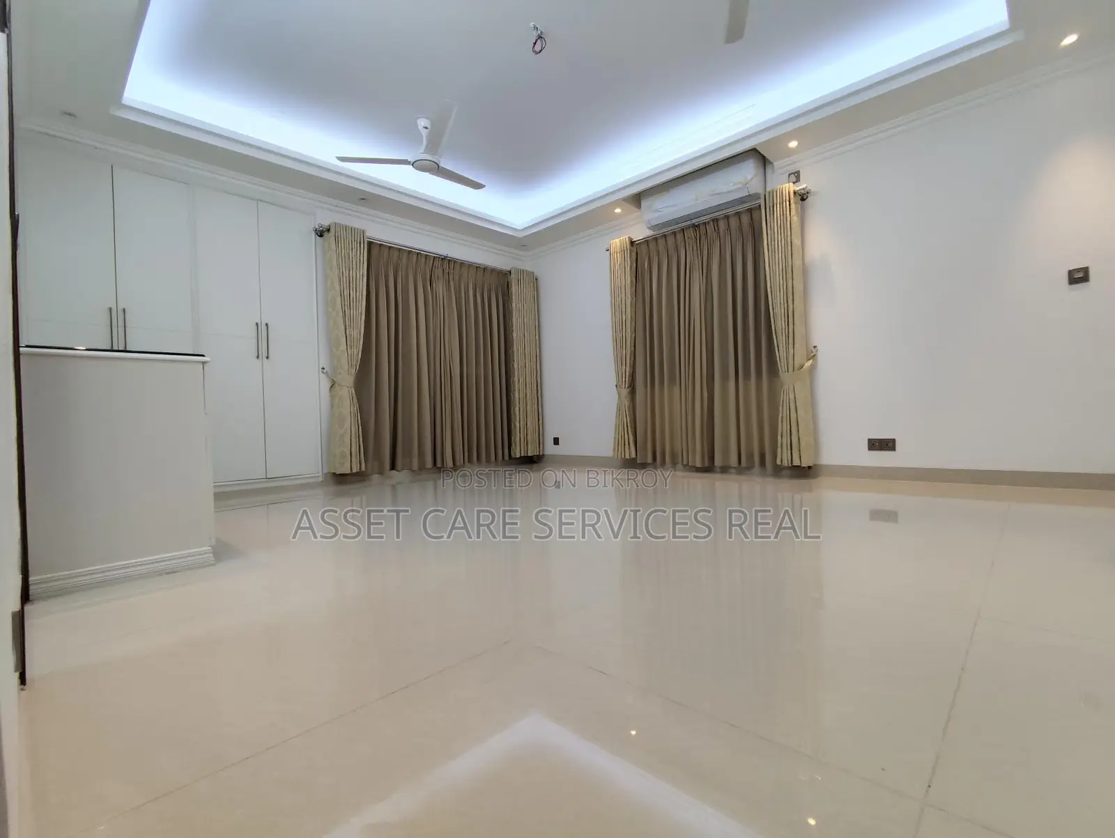 4Bed Luxurious Semi-Furnished Big Apartment Rent In Gulshan-2