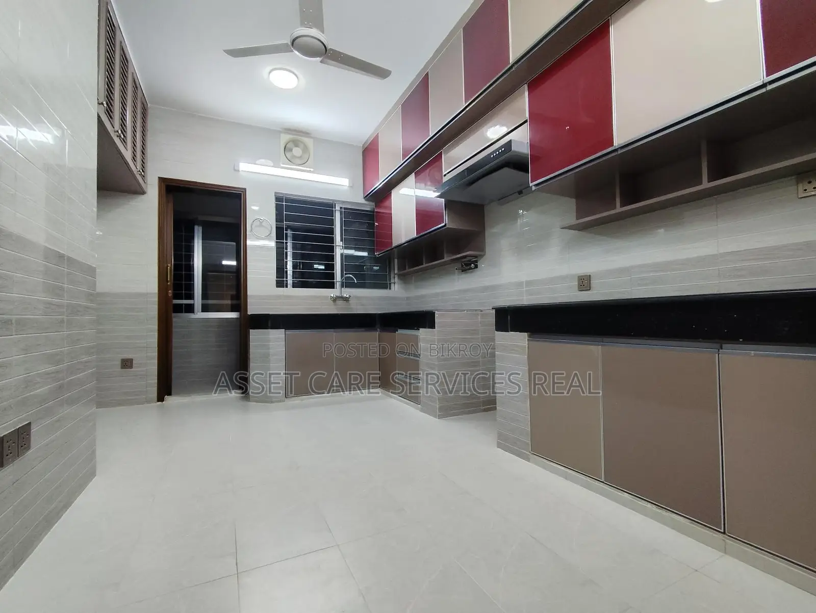 4Bed Luxurious Semi-Furnished Big Apartment Rent In Gulshan-2
