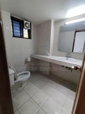 গুলশান-২ সার্কেলের কাছে ১৮,০০০ বর্গফুটের সম্পূর্ণ অফিস স্পেস ভাড়া হবে