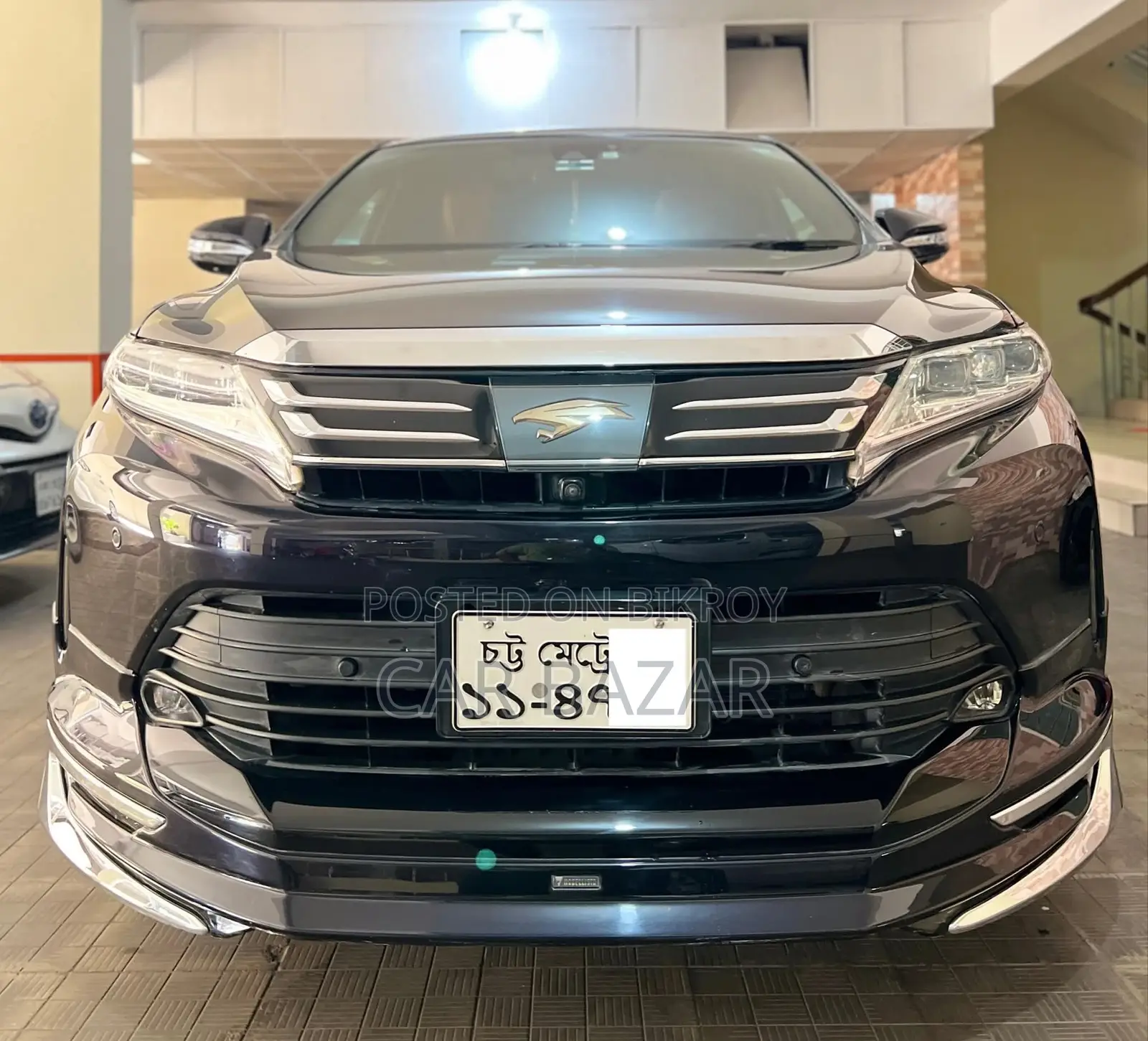 Toyota Harrier Progress Metal Adv 2017