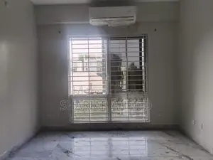 গুলশানে জিম ও সুইমিং পুলসহ ৪ বেডরুমের ২৯০০ বর্গফুটের অ্যাপার্টমেন্ট ভাড়া হবে