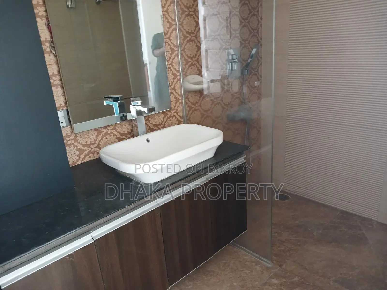 Full Furnish Luxury Apartment Rent At Gulshan Diplomatic Zone