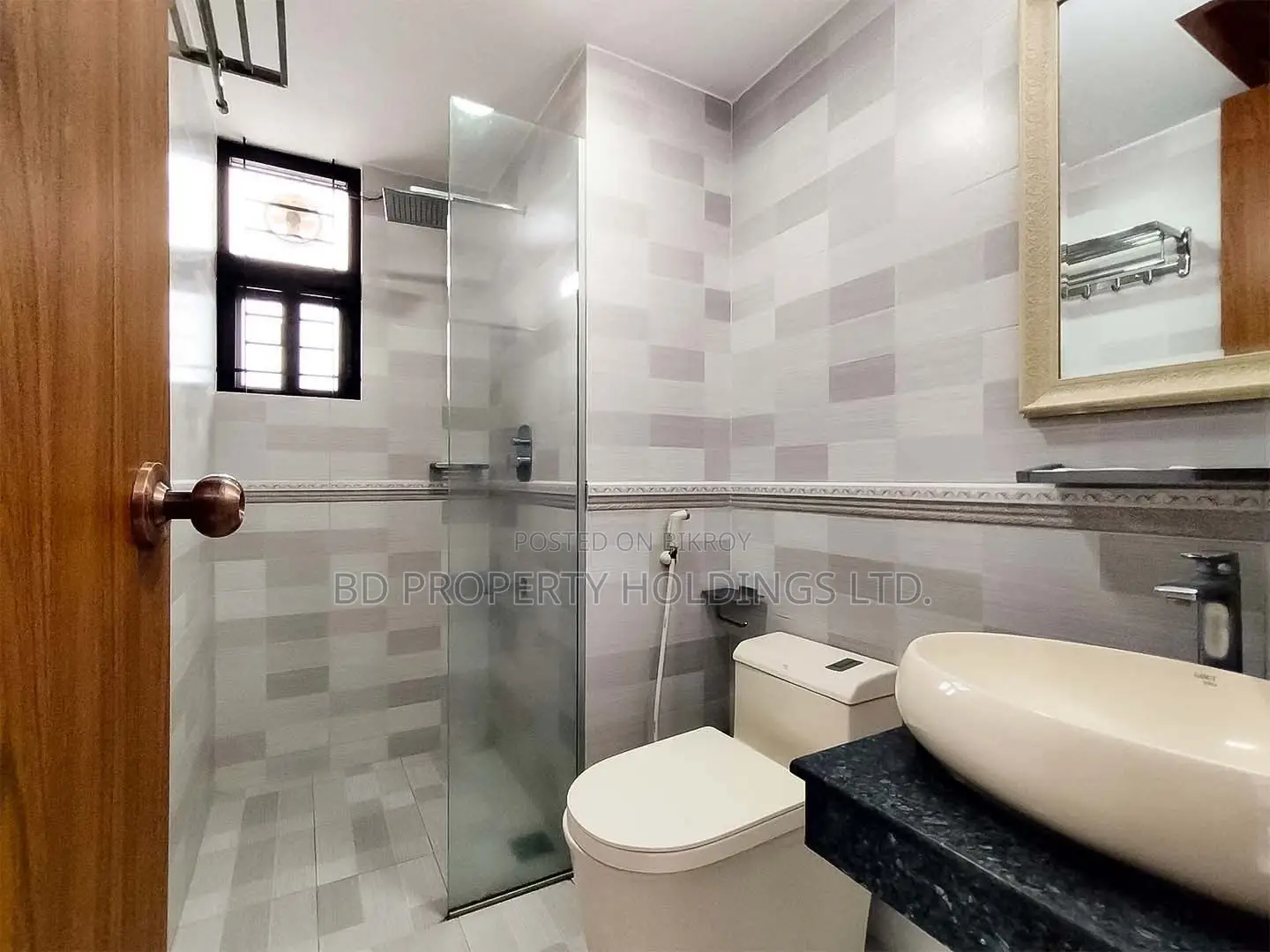 4bdrm Apartment in Basundhara for Rent