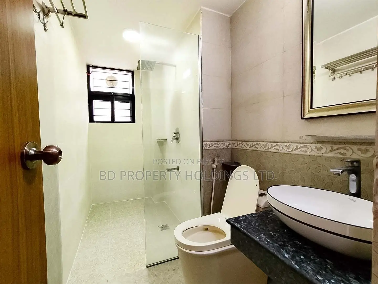 4bdrm Apartment in Basundhara for Rent