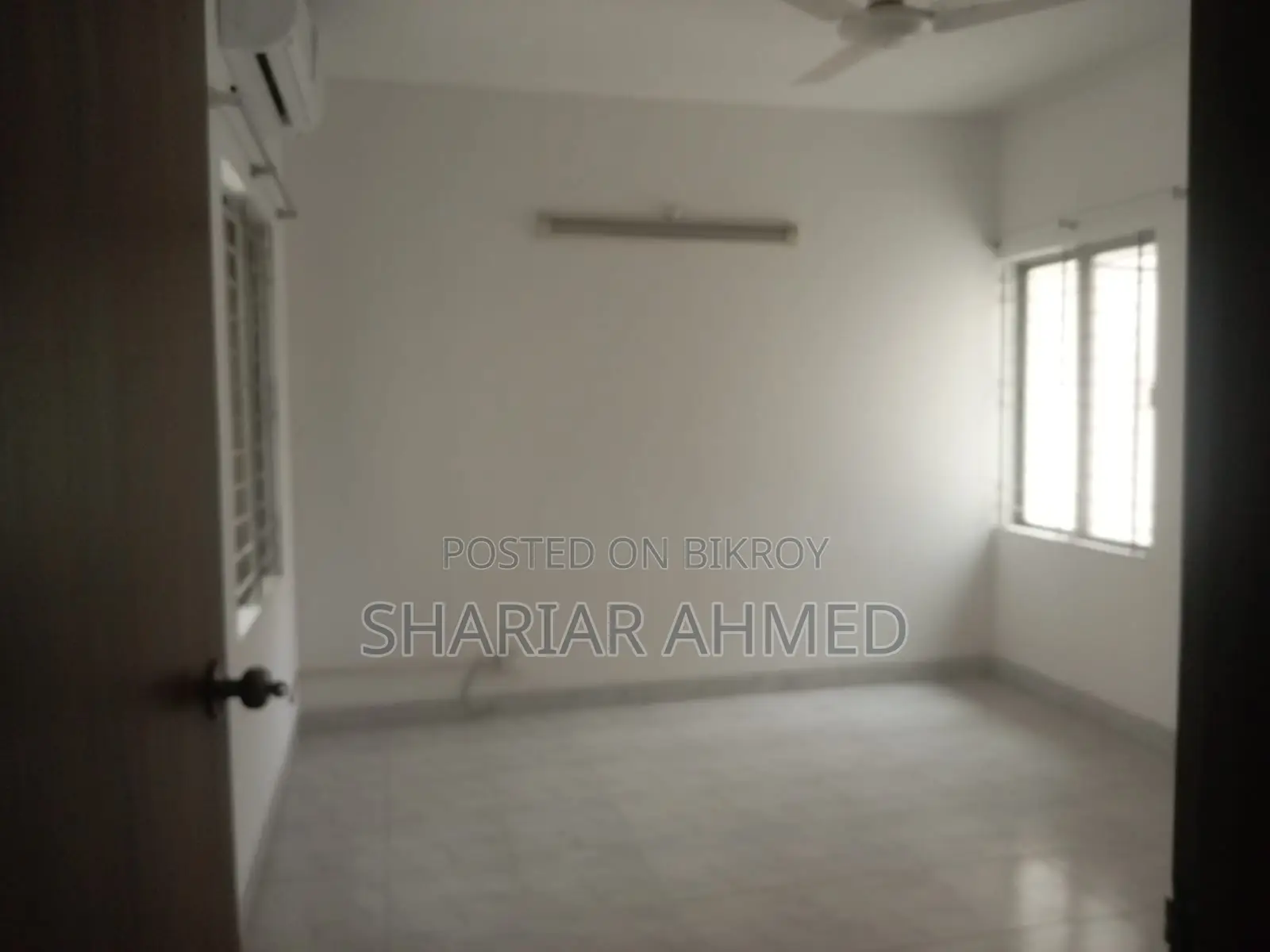 Unfurnished 3Bed-2300 SqFt Flat For Rent In Gulshan