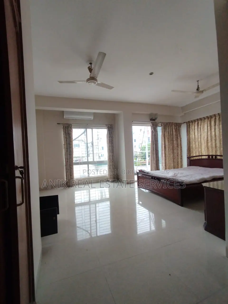 Good Quality 3 Bedroom Full Farnised Flat Rent At Banani