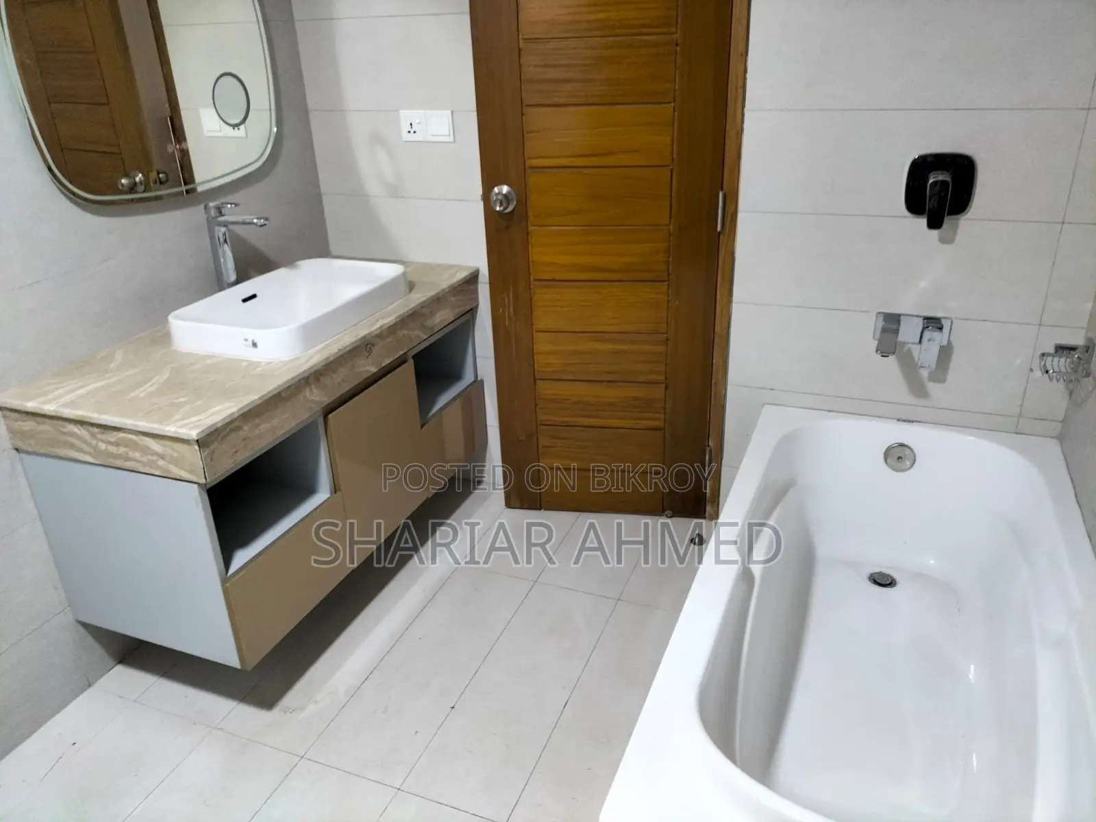 Well Built And Properly Designed APT:Of 4050 SQ FT For Rent In Gulshan