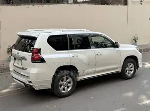Toyota Prado TxL 7Seat Sunroof 2010